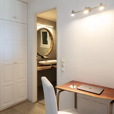 Spectacular 14 Bedrooms Vibhu Private Jacuzzis *