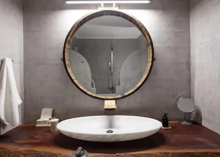 Spectacular 14 Bedrooms Vibhu Private Jacuzzis