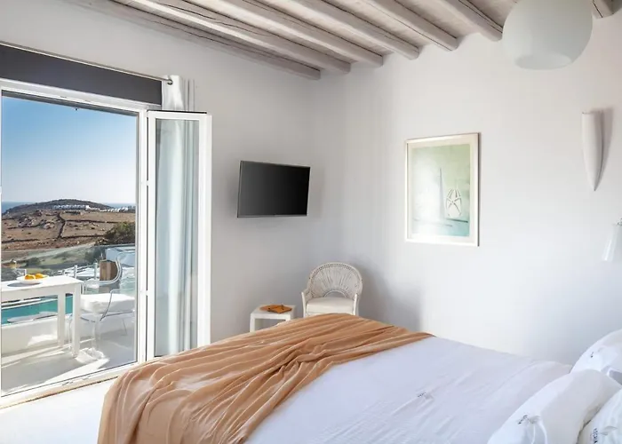 Spectacular 14 Bedrooms Vibhu Private Jacuzzis * كالافاتيس