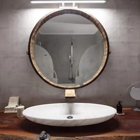 Spectacular 14 Bedrooms Vibhu Private Jacuzzis